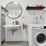 Lägenhet Grosszuegiges Industrie Design Fuer Bis Zu 6 Personen, Naehe Messe Und Dus, Verkehrsguenstig - Familien, Gruppen Und Firmen *