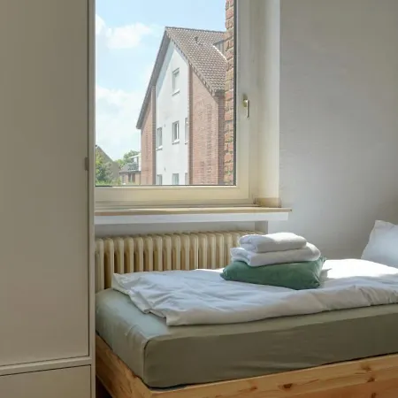 Appartement Grosszuegiges Industrie Design Fuer Bis Zu 6 Personen, Naehe Messe Und Dus, Verkehrsguenstig - Familien, Gruppen Und Firmen Krefeld