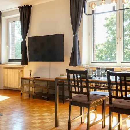 Appartement Grosszuegiges Industrie Design Fuer Bis Zu 6 Personen, Naehe Messe Und Dus, Verkehrsguenstig - Familien, Gruppen Und Firmen Krefeld