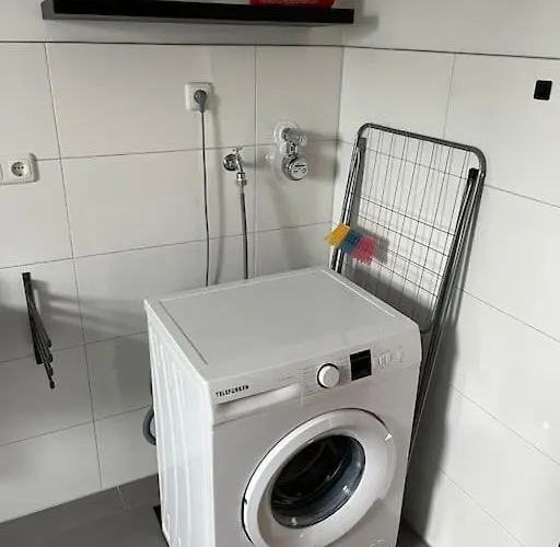 Appartement Grosszuegiges Industrie Design Fuer Bis Zu 6 Personen, Naehe Messe Und Dus, Verkehrsguenstig - Familien, Gruppen Und Firmen *