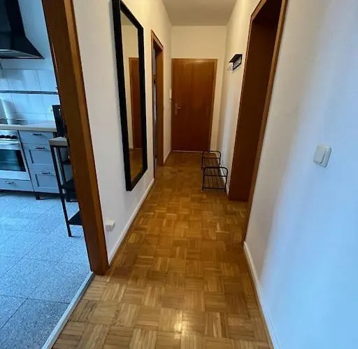 Appartement Grosszuegiges Industrie Design Fuer Bis Zu 6 Personen, Naehe Messe Und Dus, Verkehrsguenstig - Familien, Gruppen Und Firmen *