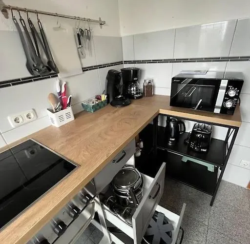 Appartement Grosszuegiges Industrie Design Fuer Bis Zu 6 Personen, Naehe Messe Und Dus, Verkehrsguenstig - Familien, Gruppen Und Firmen Krefeld