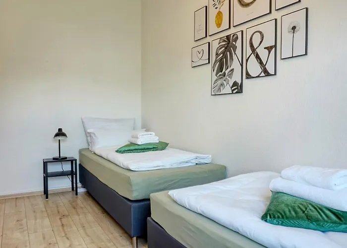 Grosszuegiges Industrie Design Fuer Bis Zu 6 Personen, Naehe Messe Und Dus, Verkehrsguenstig - Familien, Gruppen Und Firmen Appartement Krefeld