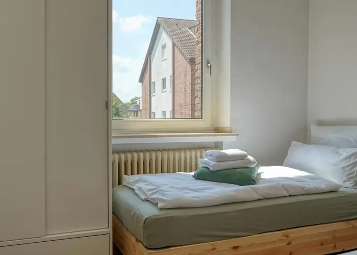 Appartement Grosszuegiges Industrie Design Fuer Bis Zu 6 Personen, Naehe Messe Und Dus, Verkehrsguenstig - Familien, Gruppen Und Firmen Krefeld