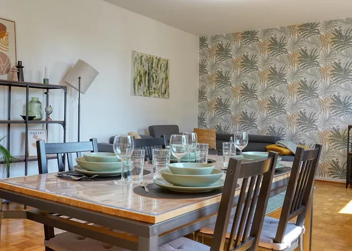 Grosszuegiges Industrie Design Fuer Bis Zu 6 Personen, Naehe Messe Und Dus, Verkehrsguenstig - Familien, Gruppen Und Firmen Appartement