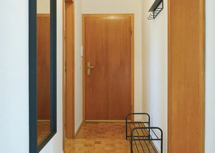 Appartement Grosszuegiges Industrie Design Fuer Bis Zu 6 Personen, Naehe Messe Und Dus, Verkehrsguenstig - Familien, Gruppen Und Firmen