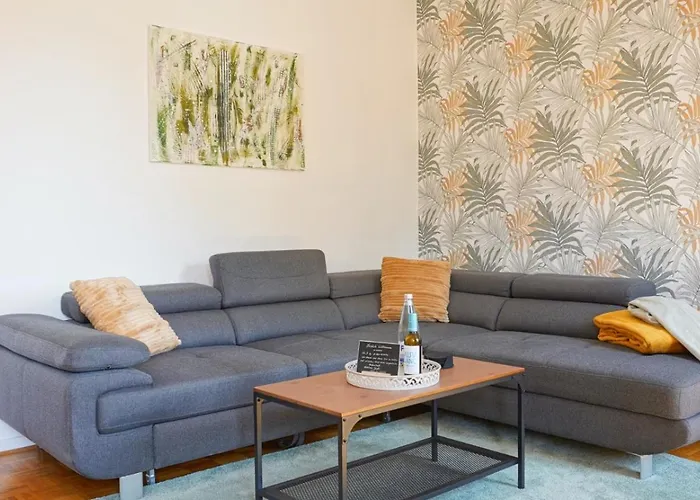 Appartement Grosszuegiges Industrie Design Fuer Bis Zu 6 Personen, Naehe Messe Und Dus, Verkehrsguenstig - Familien, Gruppen Und Firmen Krefeld