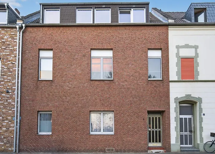 Grosszuegiges Industrie Design Fuer Bis Zu 6 Personen, Naehe Messe Und Dus, Verkehrsguenstig - Familien, Gruppen Und Firmen * Krefeld